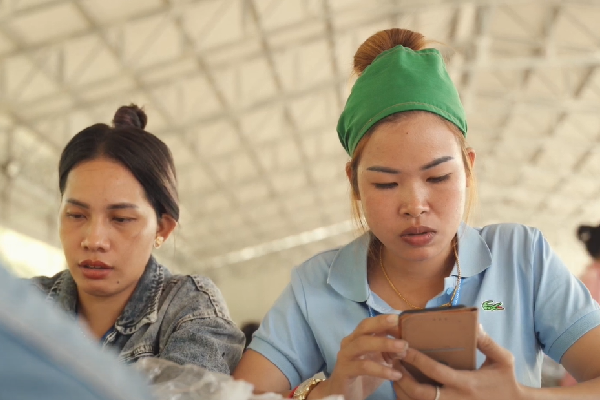 Videos: responsible digital wage payments in the Cambodian garment sector