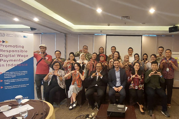 ILO and APINDO kick off training on responsible digital wage payments for SMEs in Indonesia