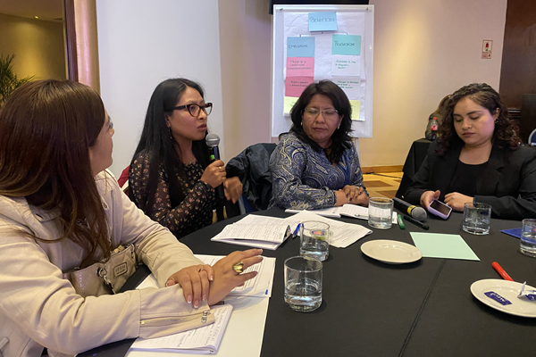 Just launched: Responsible wage digitization for small enterprises in Peru – Trainer and advisor guide | Acaba de lanzarse: Digitalización responsable de los pagos de salarios para mipymes en Perú – Guía del formador y asesor